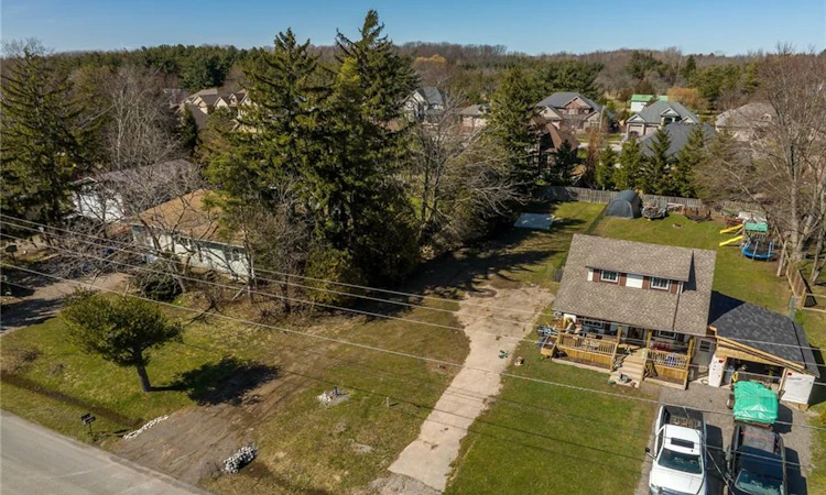815 Foss Road