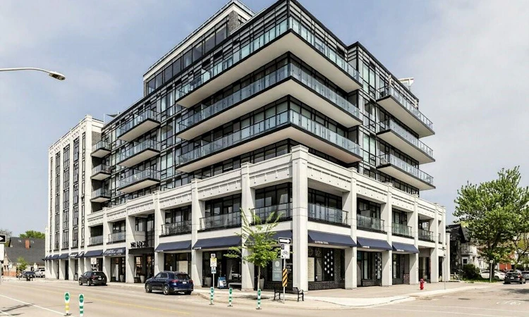 212-101 Locke Street S