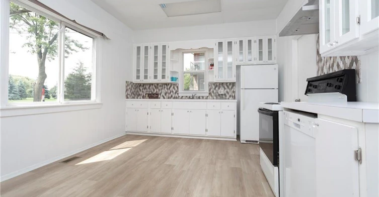 UPPER-1175 Garner Road E, Hamilton, ON, L9G 3K9 - 5