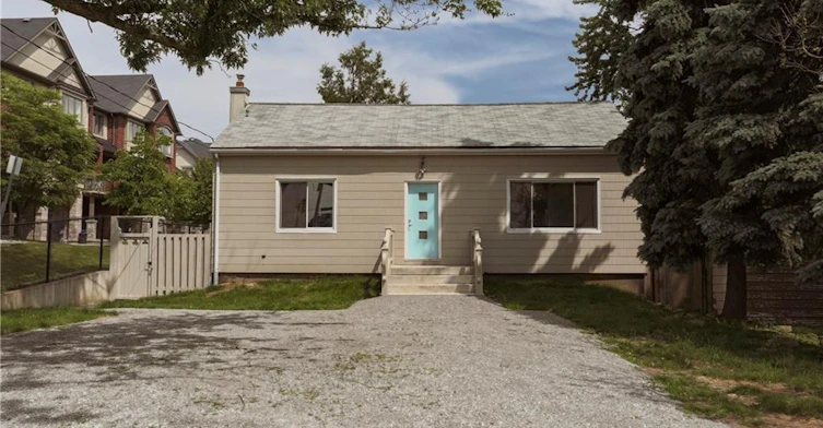 UPPER-1175 Garner Road E, Hamilton, ON, L9G 3K9