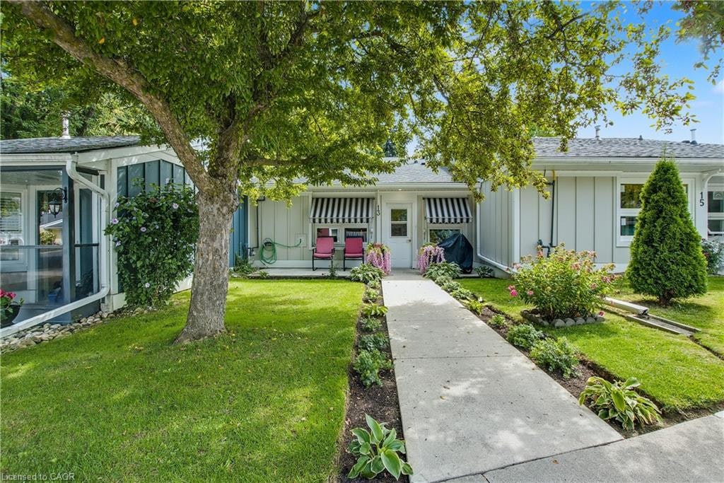 13 Sister Varga Terrace, Hamilton, ON, L9B 1T8