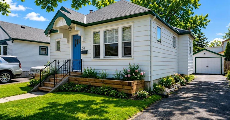30 Third Avenue, St. Thomas, ON, N5R 4J9 - 2