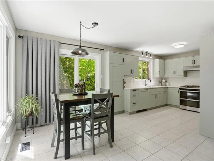 1300 Silvan Forest Drive, Burlington, ON, L7M 4L2 - 13