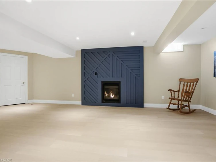 1300 Silvan Forest Drive, Burlington, ON, L7M 4L2 - 28