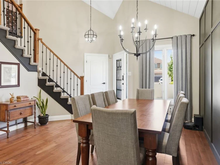 1300 Silvan Forest Drive, Burlington, ON, L7M 4L2 - 6