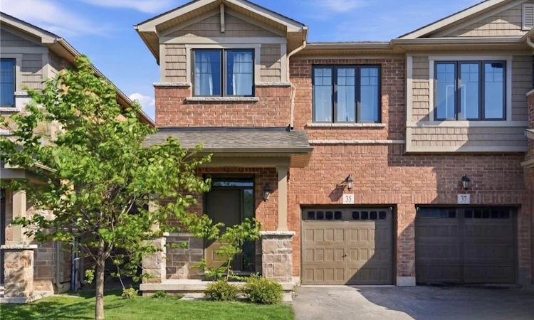 35 Pelican Lane