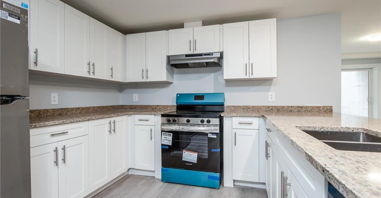 002-10 Queen Street, St. Thomas, ON, N5R 3H8 - 14