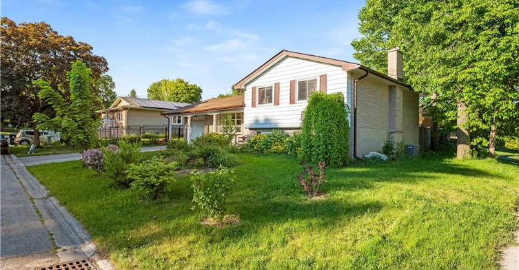 510 Edenbrook Place, Waterloo, ON, N2L 4N5 - 24