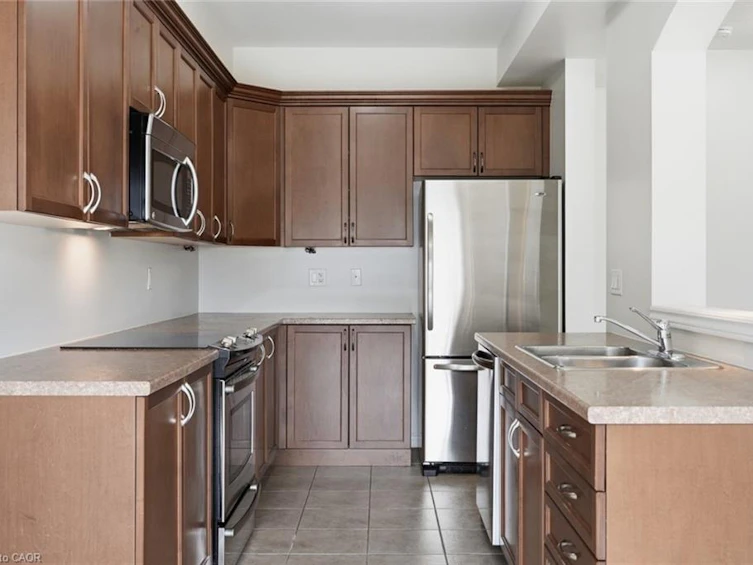 35-99 Panabaker Drive, Hamilton, ON, L9G 0A3 - 13