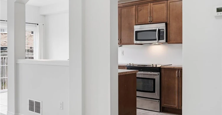 35-99 Panabaker Drive, Hamilton, ON, L9G 0A3 - 9