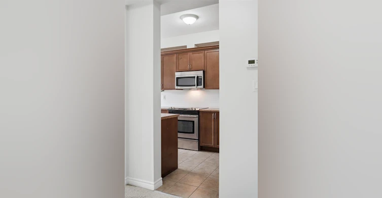 35-99 Panabaker Drive, Hamilton, ON, L9G 0A3 - 7