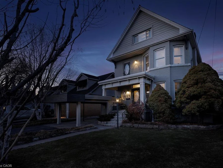 47 Mountain Park Avenue, Hamilton, ON, L9A 1A1 - 34