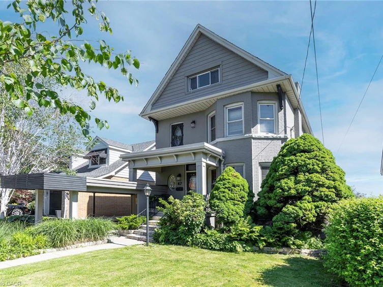 47 Mountain Park Avenue, Hamilton, ON, L9A 1A1 - 4