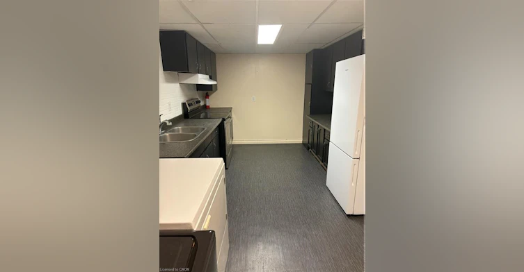 59 Brentwood Drive, Hamilton, ON, L8G 2X1 - 6