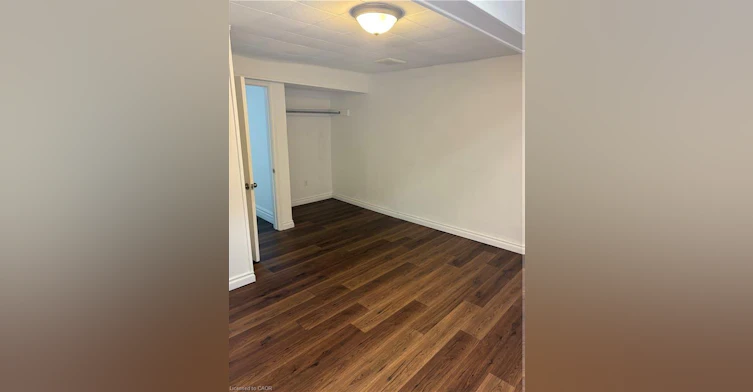 59 Brentwood Drive, Hamilton, ON, L8G 2X1 - 5