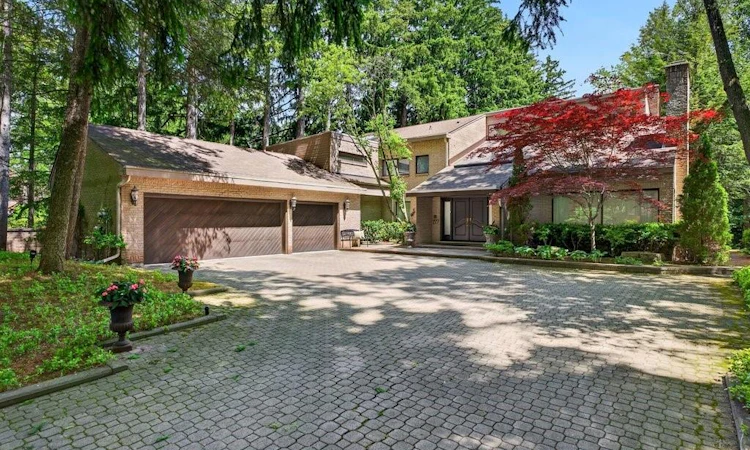277 Shoreacres Road