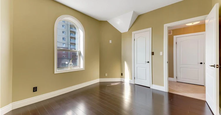 upper-561 Queen Street S, Kitchener, ON, N2G 1W9 - 18