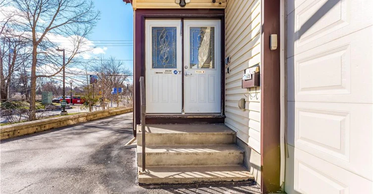 upper-561 Queen Street S, Kitchener, ON, N2G 1W9 - 27