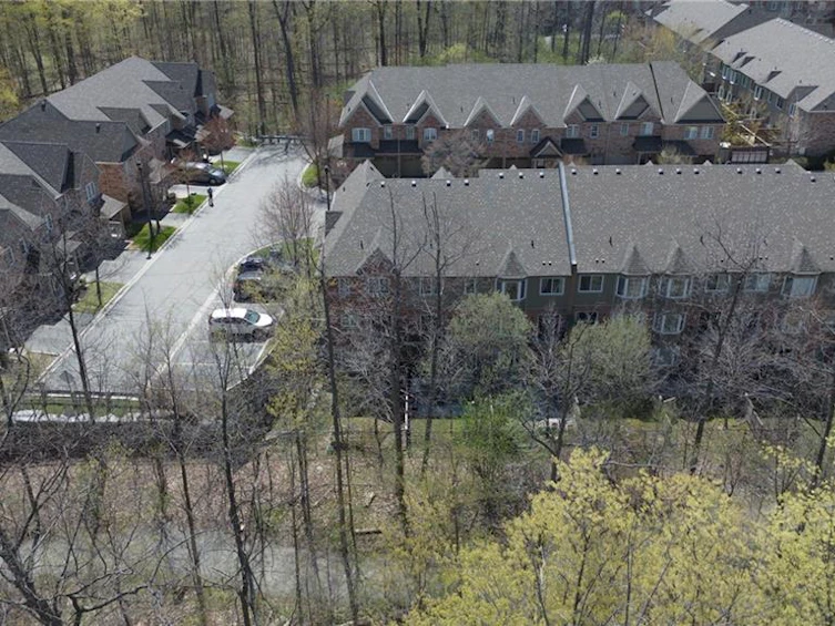 25-233 Duskywing Way, Oakville, ON, L6L 0C5 - 22