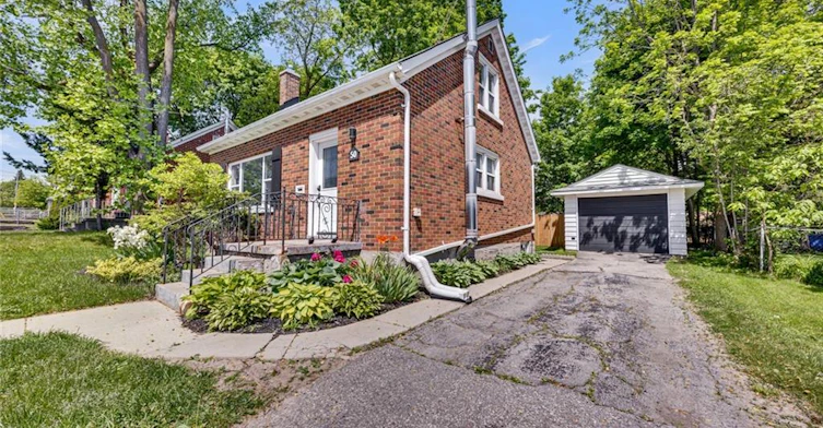 50 Columbia Street W, Waterloo, ON, N2L 3K5 - 2