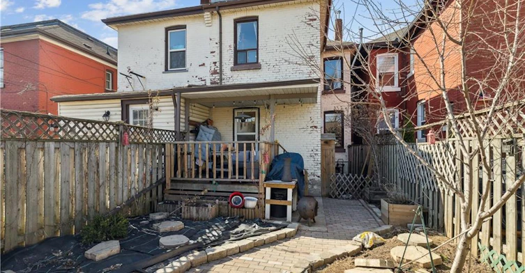 28 St Matthews Avenue, Hamilton, ON, L8L 5P3 - 32