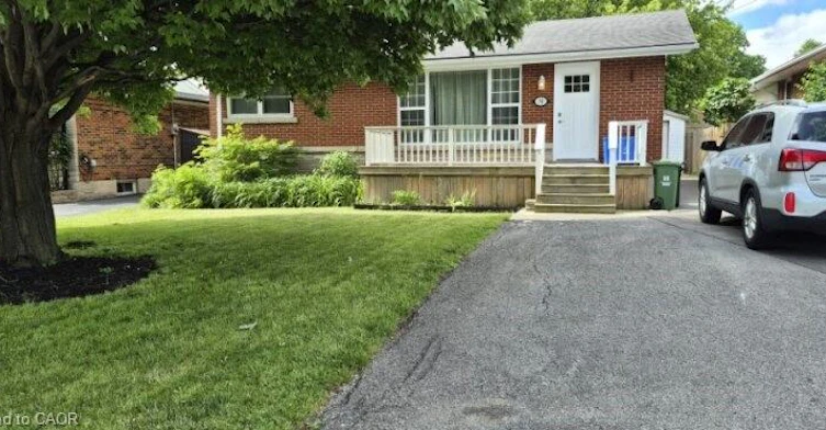 38 Huntington Avenue, Hamilton, ON, L8T 1X6