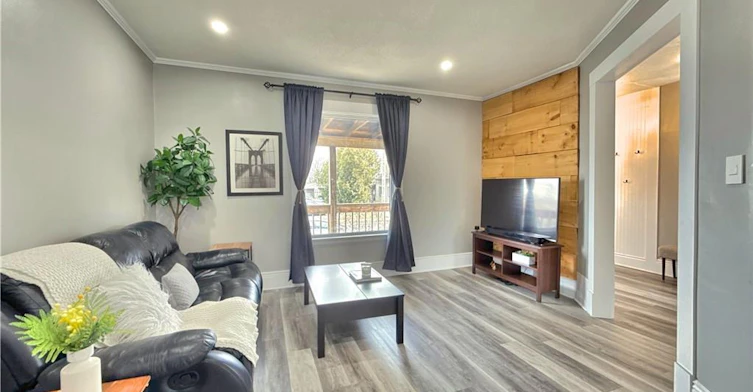 9 Fourth Avenue, St. Thomas, ON, N5R 4G8 - 4