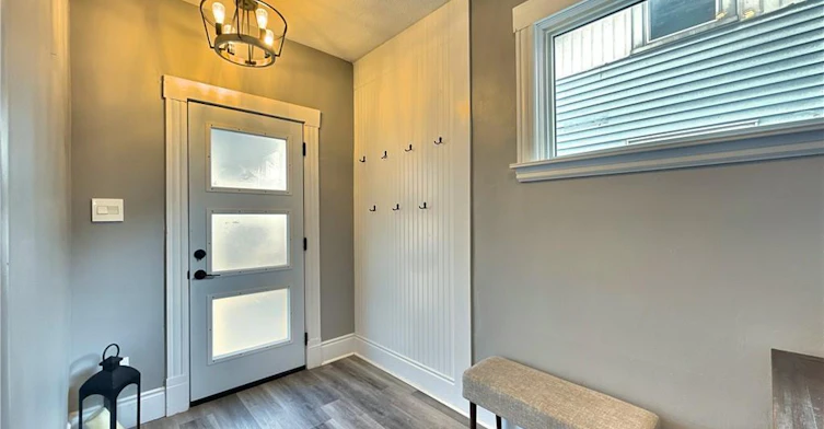 9 Fourth Avenue, St. Thomas, ON, N5R 4G8 - 2