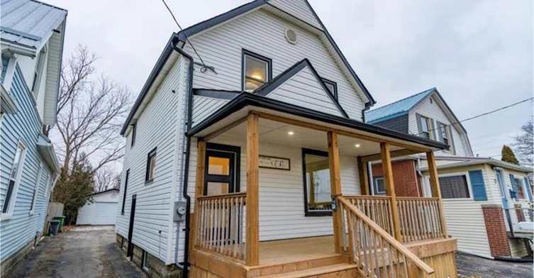 9 Fourth Avenue, St. Thomas, ON, N5R 4G8