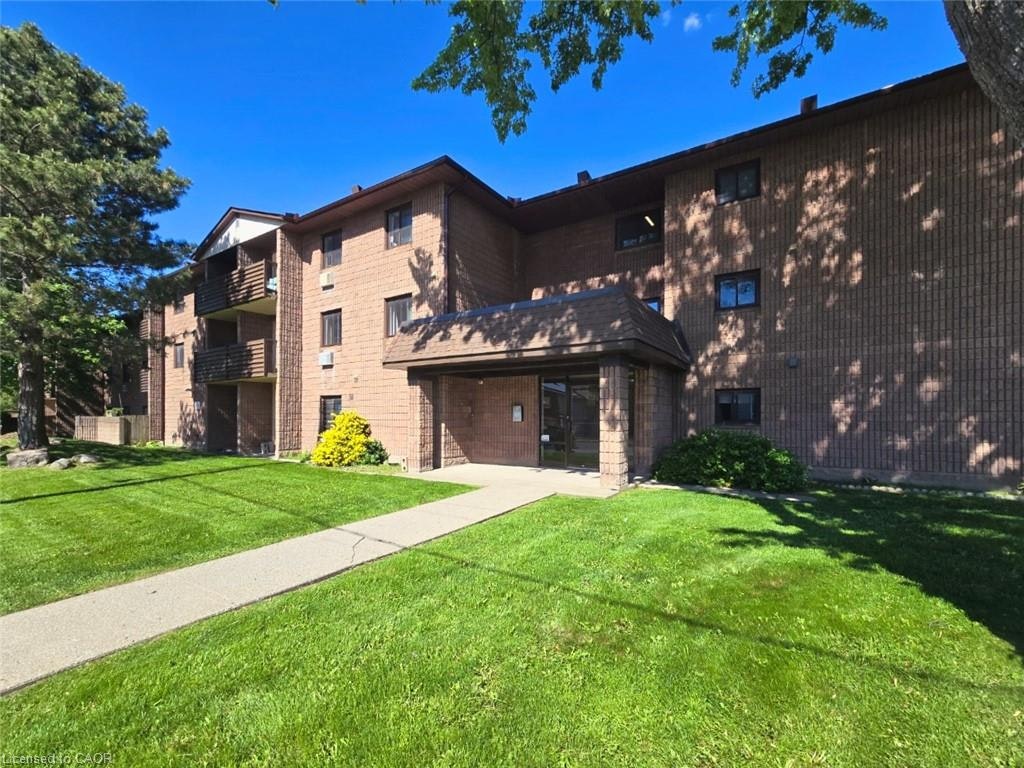 211-72 Main Street E, Port Colborne, ON, L3K 5Z8