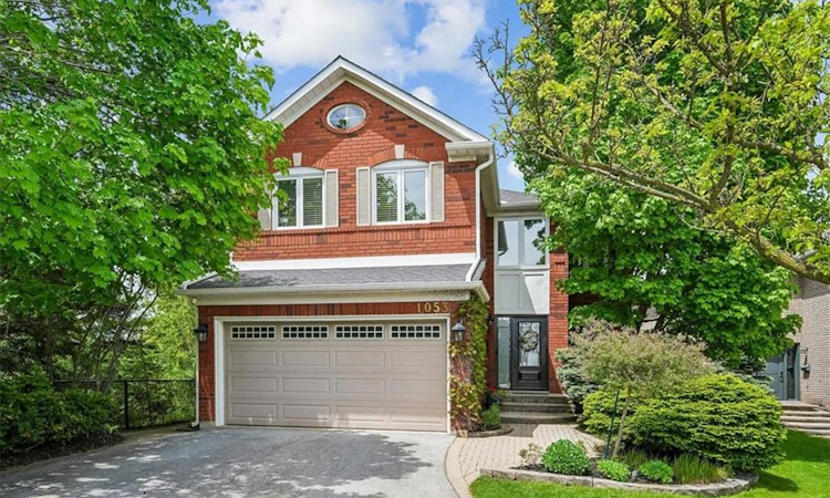 1053 Old Oak Drive