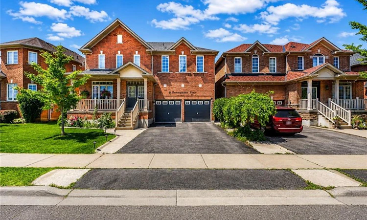 6 Canarygrass Drive