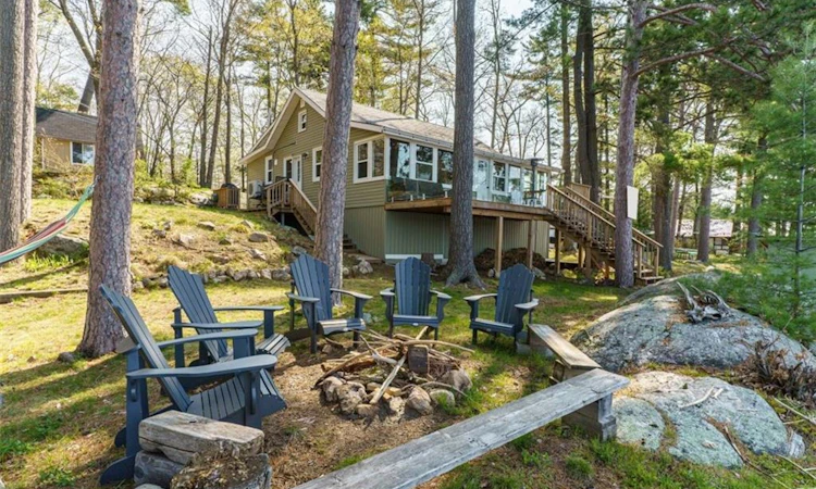 99 Bala Park Island