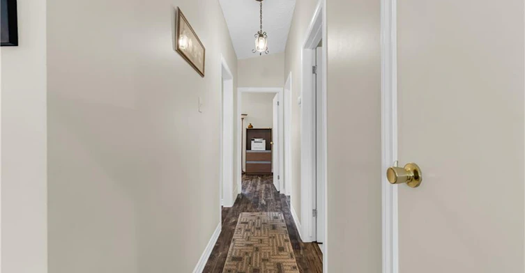 77 Lawfield Drive, Hamilton, ON, L8V 4C6 - 9