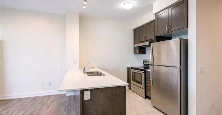 317-16 Concord Place, Grimsby, ON, L3M 4E8 - 10