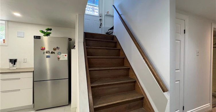 Lower-36 Gilbert Avenue, Hamilton, ON, L9G 1R4 - 2