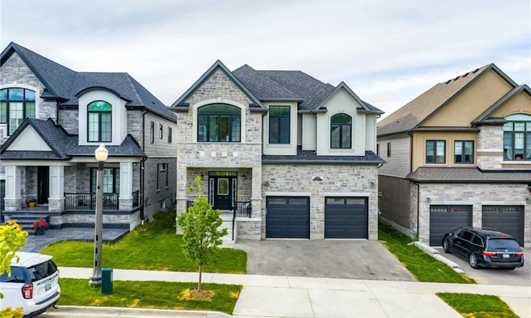 554 Bridgemill Crescent