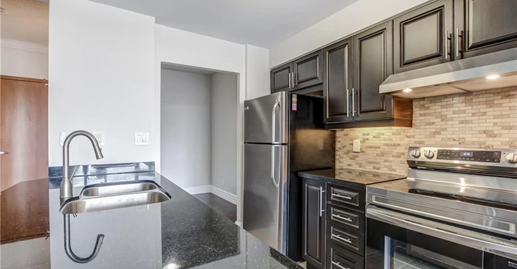 607-50 Old Mill Road, Oakville, ON, L6J 7W1 - 11