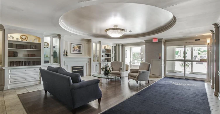 607-50 Old Mill Road, Oakville, ON, L6J 7W1 - 3