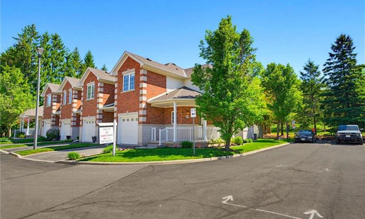 13-81 Valridge Drive
