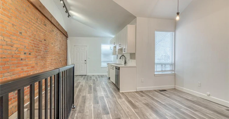 2-27 Grove Street, Hamilton, ON, L8N 1P4 - 3