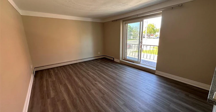 2-723 Upper James Street, Hamilton, ON, L9C 3A1 - 2