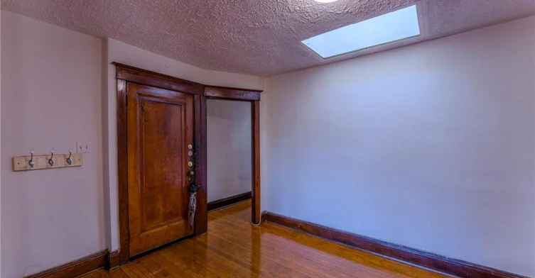 2-1369 Main Street E, Hamilton, ON, L8K 1B8 - 11