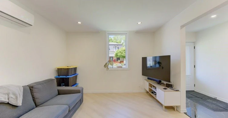 11 Davidson Street, Cambridge, ON, N1S 2T8 - 11