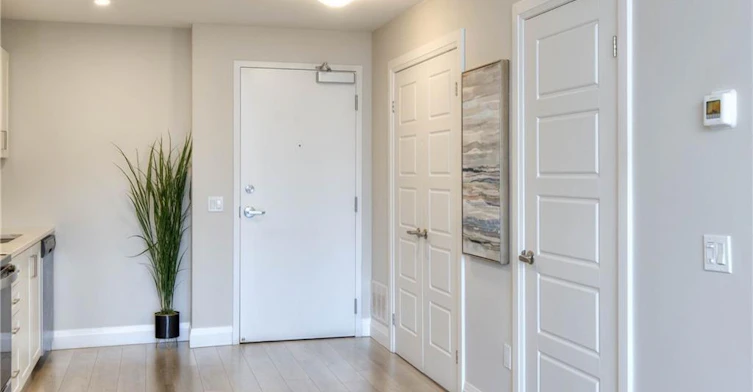 211-5 Wake Robin Drive, Kitchener, ON, N2E 3L2 - 2