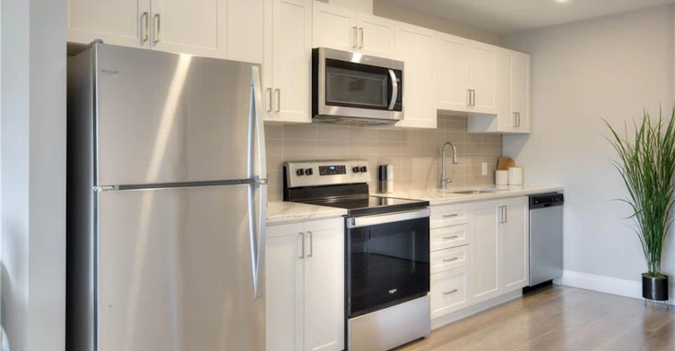 211-5 Wake Robin Drive, Kitchener, ON, N2E 3L2 - 6