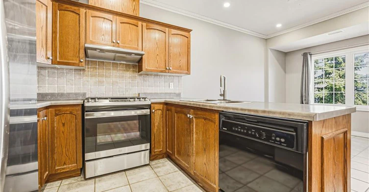 14-2 Harbour Drive, Hamilton, ON, L8E 6B1 - 11
