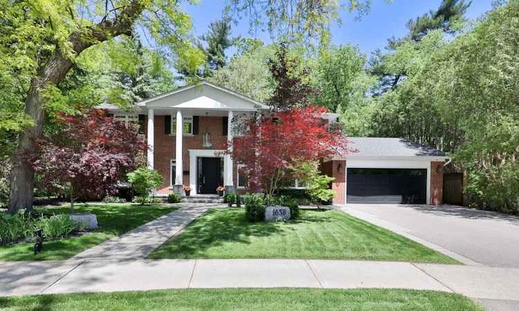 1638 Ruscombe Close