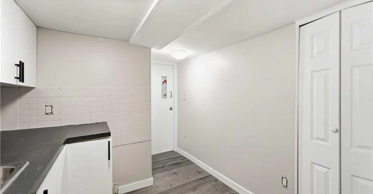 5-102 Herkimer Street, Hamilton, ON, L8P 2G7 - 10