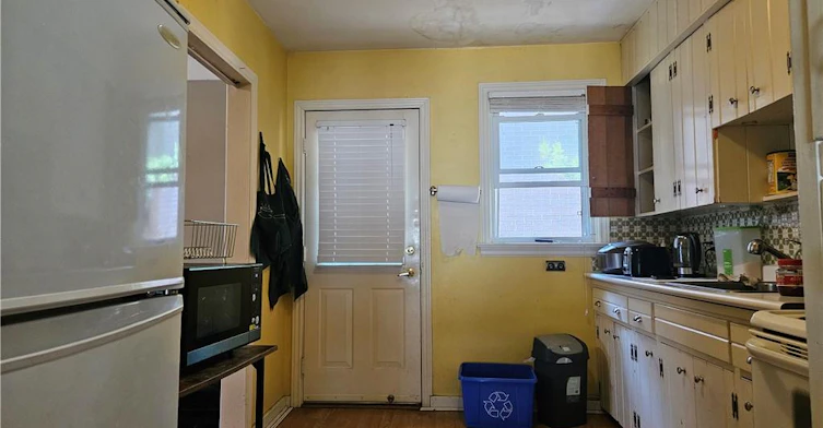 Upper-9 Don Street, Hamilton, ON, L9H 4N8 - 6